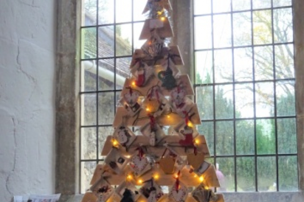 Tree displayed in St Dunstan’s